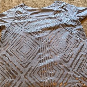 👚 $5 👚 Woman’s shirt